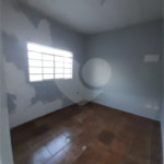 Casa Térrea para alugar com 5 quartos em Campo Limpo, São Paulo, SP