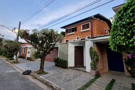 Sobrado à venda com 4 quartos, sendo 2 suítes, em Barro Branco (zona Norte), São Paulo, SP