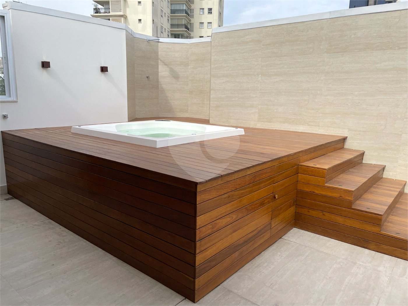 Apartamento à venda com 4 suítes em Vila Suzana, São Paulo, SP