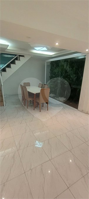 Casa para alugar com 4 quartos, sendo 2 suítes, em Jardim Las Vegas, Santo André, SP
