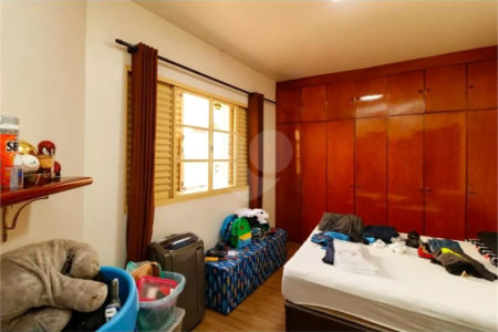 Sobrado à venda com 3 quartos, sendo 1 suíte, em Vila Gustavo, São Paulo, SP