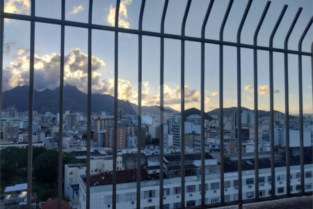 Cobertura à venda com 4 quartos, sendo 1 suíte, em Tijuca, Rio de Janeiro, RJ