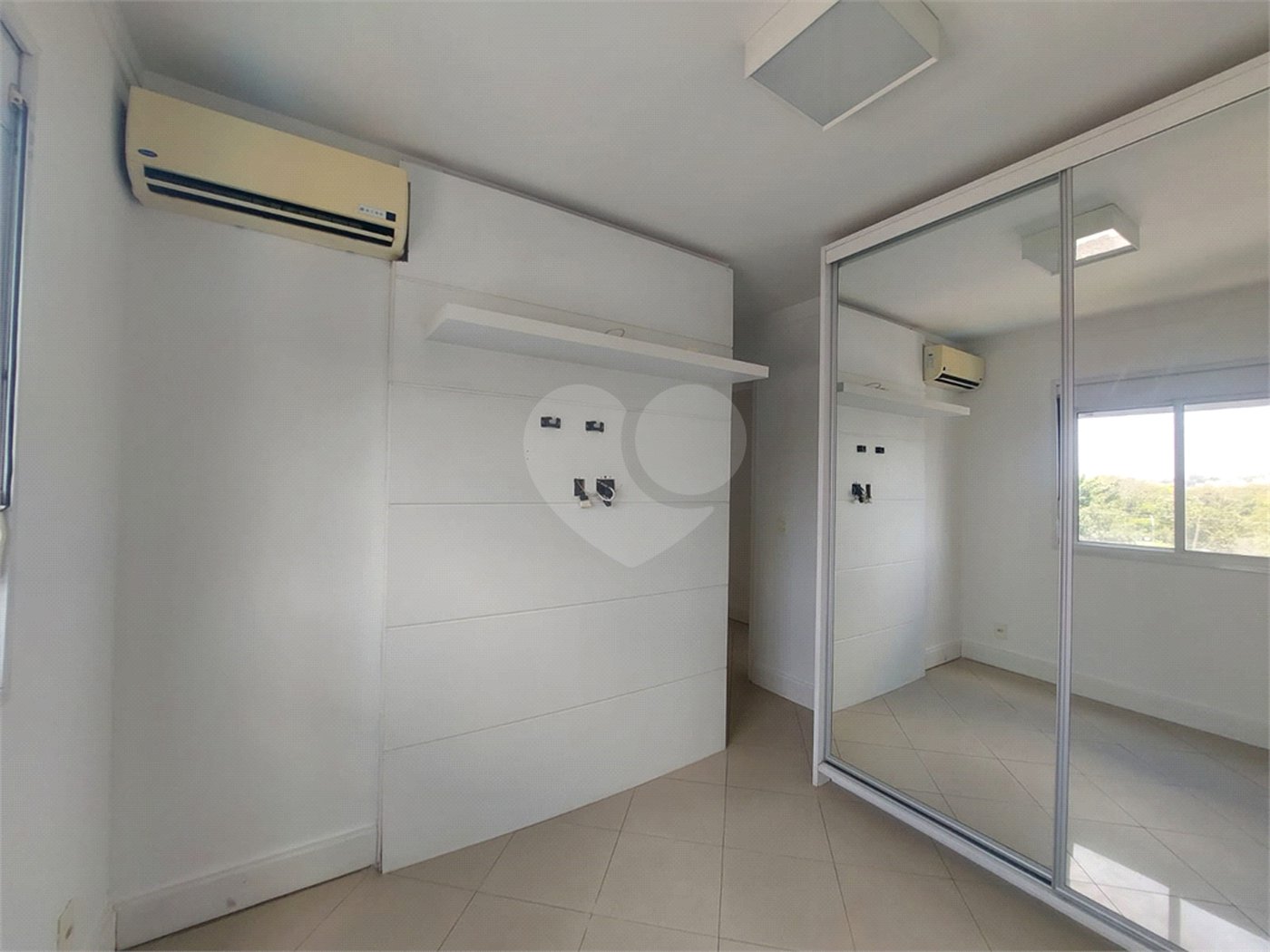 Apartamento à venda com 3 quartos, sendo 1 suíte,  em Vila Leopoldina, São Paulo, SP
