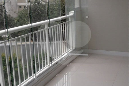 Apartamento à venda com 3 quartos, sendo 1 suíte,  em Jardim Vazani, São Paulo, SP
