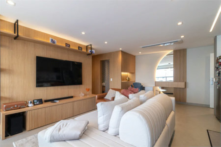 Apartamento à venda com 2 suítes em Santo Amaro, São Paulo, SP