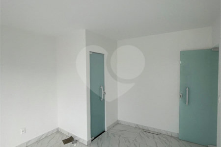 Duplex à venda com 2 suítes em Santíssimo, Rio de Janeiro, RJ
