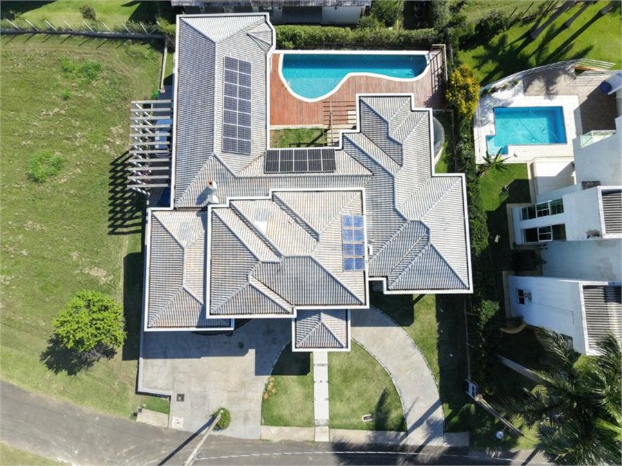 Casa à venda com 5 quartos, sendo 3 suítes, no condomínio Residencial Vale do Lago, Sorocaba - SP