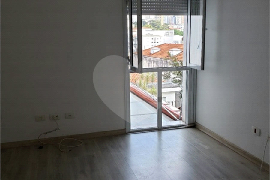 Casa à venda com 3 suítes em Santana, São Paulo, SP