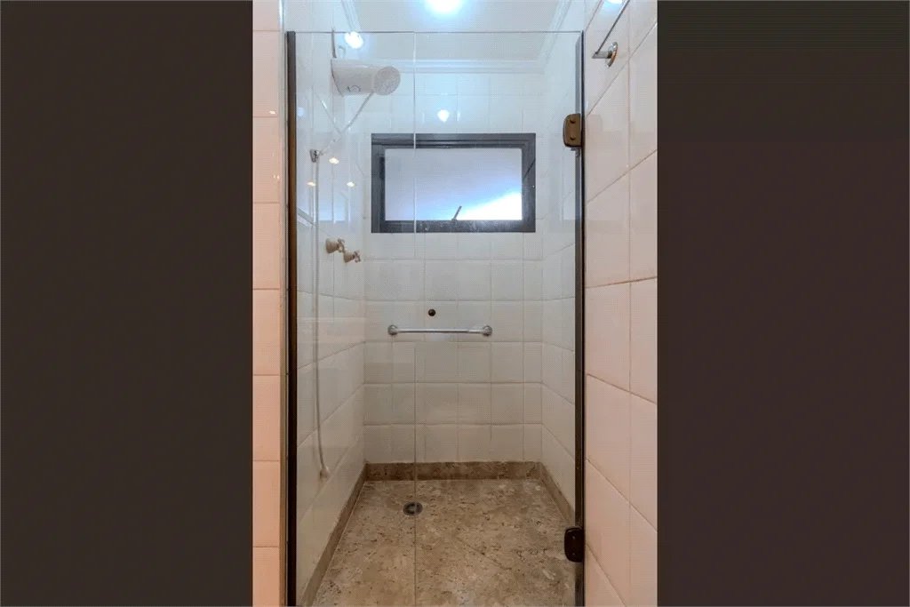 Apartamento à venda com 4 quartos, sendo 2 suítes,  em Paraíso do Morumbi, São Paulo, SP