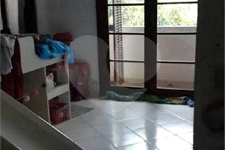 Sobrado à venda com 5 quartos, sendo 2 suítes, em Horto, São Paulo, SP