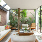 Casa à venda com 4 suítes no condomínio Outeiro, São Paulo - SP