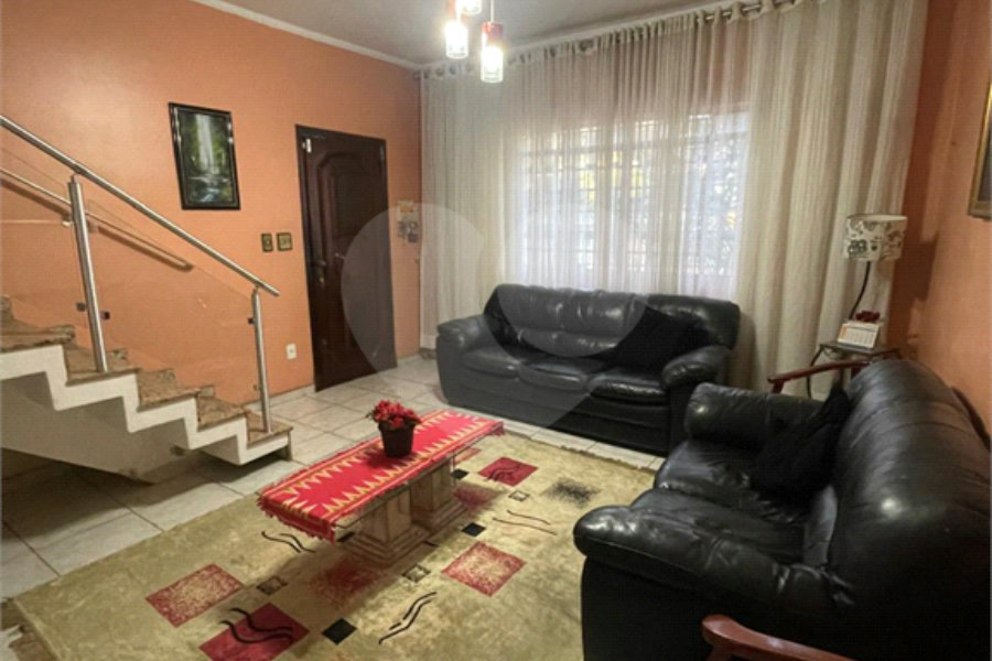 Sobrado à venda com 5 quartos, sendo 1 suíte,  em Vila Gustavo, São Paulo, SP