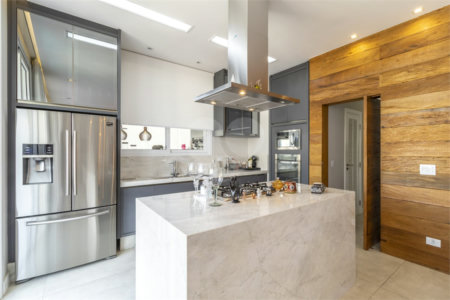 Casa à venda com 4 suítes no condomínio Granville, Atibaia - SP