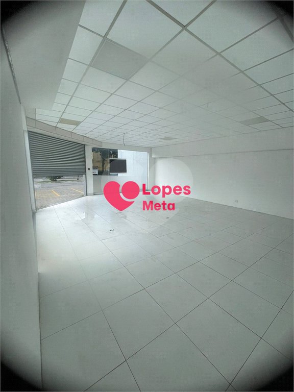 Loja Ponto Comercial em Vila Industrial, São José dos Campos/SP.