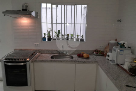 Sobrado à venda com 3 quartos, sendo 1 suíte,  em Jardim Promissão, São Paulo, SP