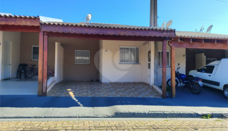 Casa à venda com 2 quartos no condomínio Flamboyant Ii, São Carlos - SP