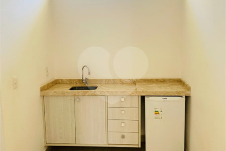 Casa à venda com 4 suítes no condomínio Osato, Atibaia - SP
