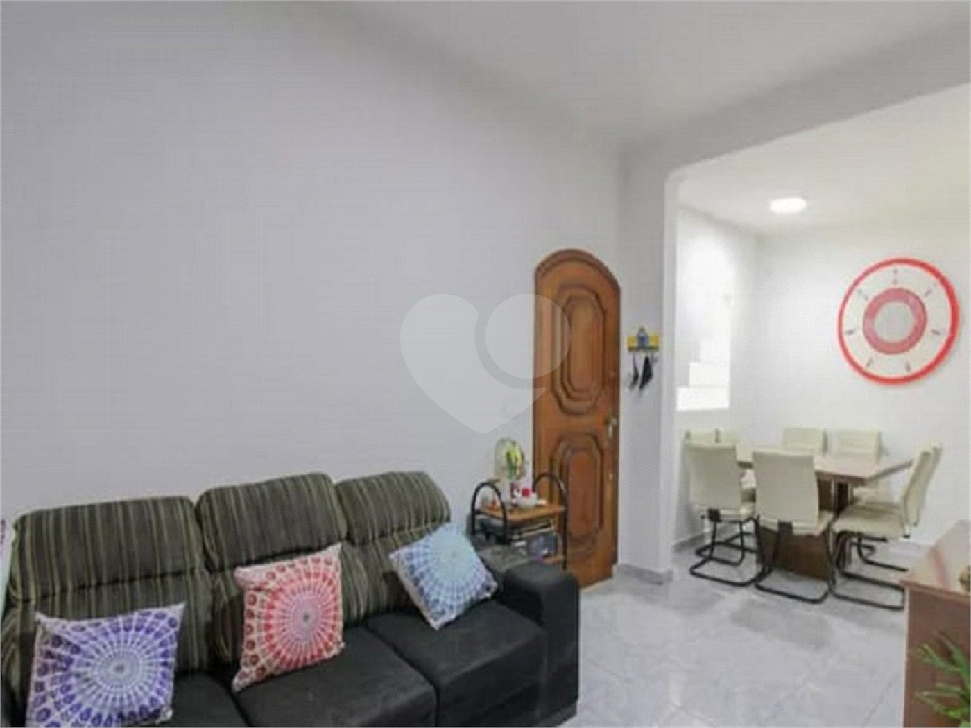 Sobrado à venda com 4 quartos, sendo 1 suíte,  em Parada Inglesa, São Paulo, SP