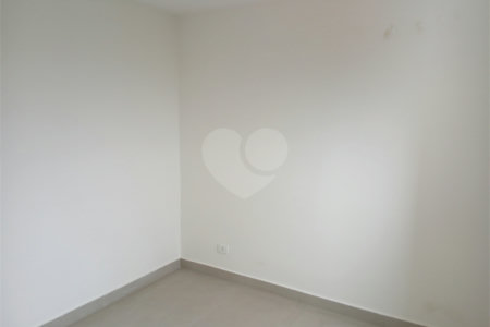 Apartamento à venda com 1 quarto em Vila dos Remédios, São Paulo, SP