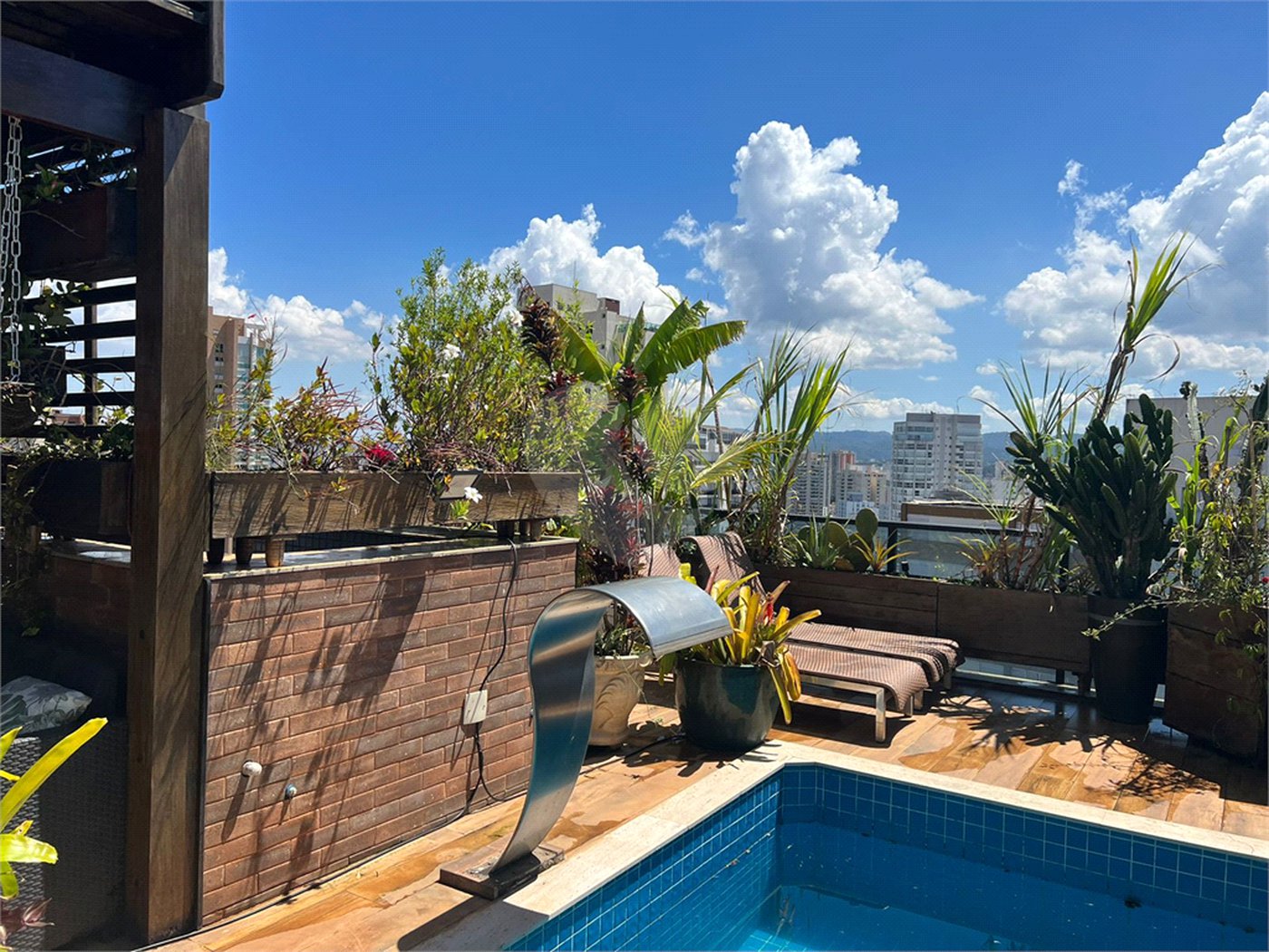 Cobertura à venda com 4 quartos, sendo 3 suítes, em Santana, São Paulo, SP