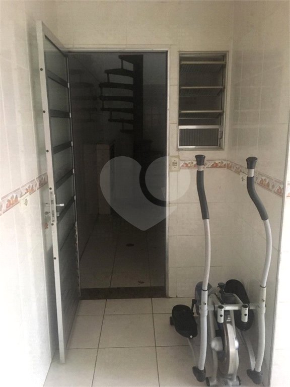 Casa à venda com 2 quartos, sendo 1 suíte, no condomínio Colibri, São Paulo - SP