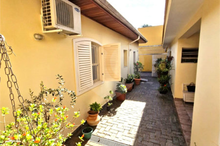 Casa Térrea à venda com 3 suítes em Alto da Boa Vista, São Paulo, SP