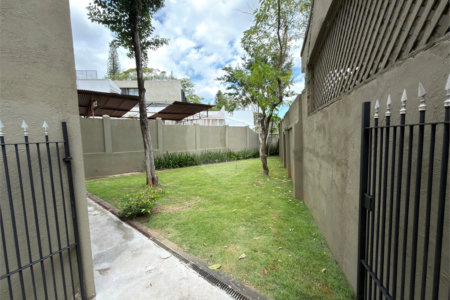 Sobrado para alugar com 6 quartos, sendo 2 suítes,  em Consolação, São Paulo, SP