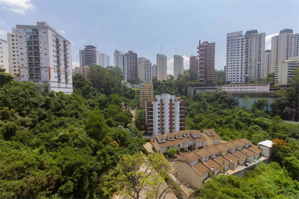 Apartamento à venda com 3 quartos, sendo 1 suíte, em Jardim Ampliação, São Paulo, SP