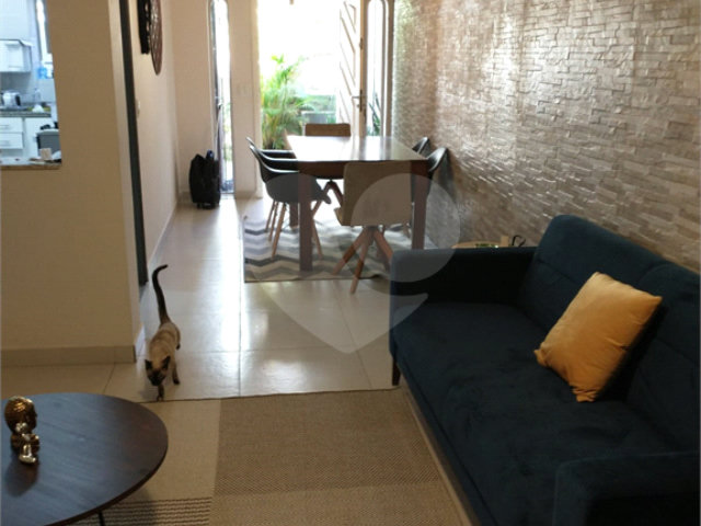 Sobrado à venda com 3 quartos, sendo 1 suíte,  em Lapa, São Paulo, SP