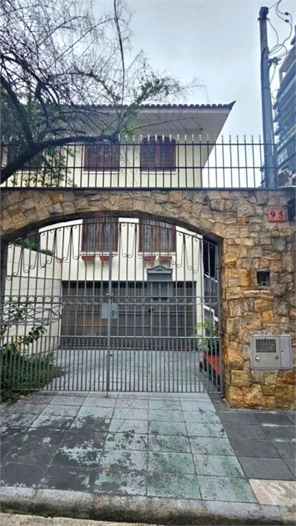 Casa de Vila à venda com 4 quartos, sendo 2 suítes,  em Sumarezinho, São Paulo, SP