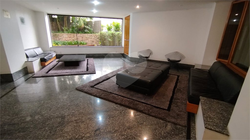 Duplex para alugar com 3 suítes em Real Parque, São Paulo, SP