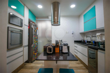 Apartamento à venda com 3 quartos, sendo 2 suítes,  em Tijuca, Rio de Janeiro, RJ