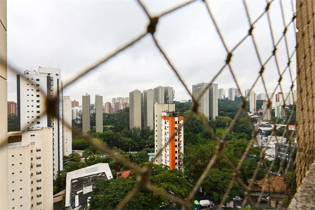 Cobertura à venda com 3 suítes em Vila Suzana, São Paulo, SP