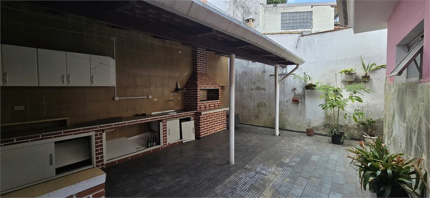 Casa à venda com 3 quartos, sendo 1 suíte, em Lar São Paulo, São Paulo, SP