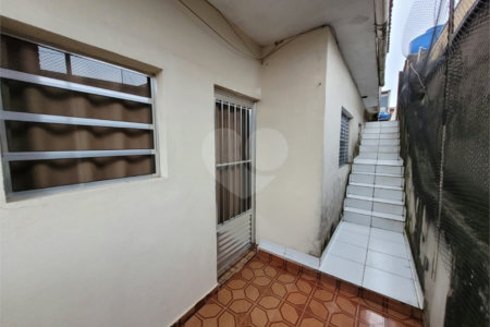 Sobrado à venda com 4 quartos em Vila Jurema, Ferraz de Vasconcelos, SP