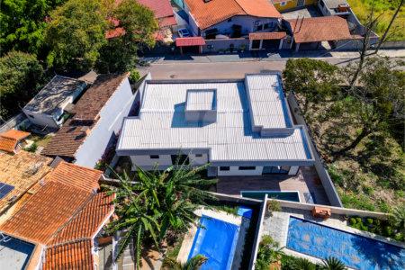 Casa à venda com 3 suítes em Jardim Paulista, Atibaia, SP