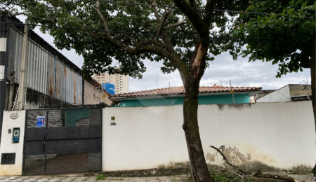 Casa à venda com 3 quartos, sendo 1 suíte,  em Vila Barcelona, Sorocaba, SP