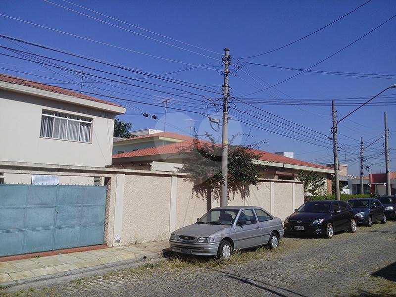 Casa à venda com 5 quartos, sendo 2 suítes, em Santana, São Paulo, SP