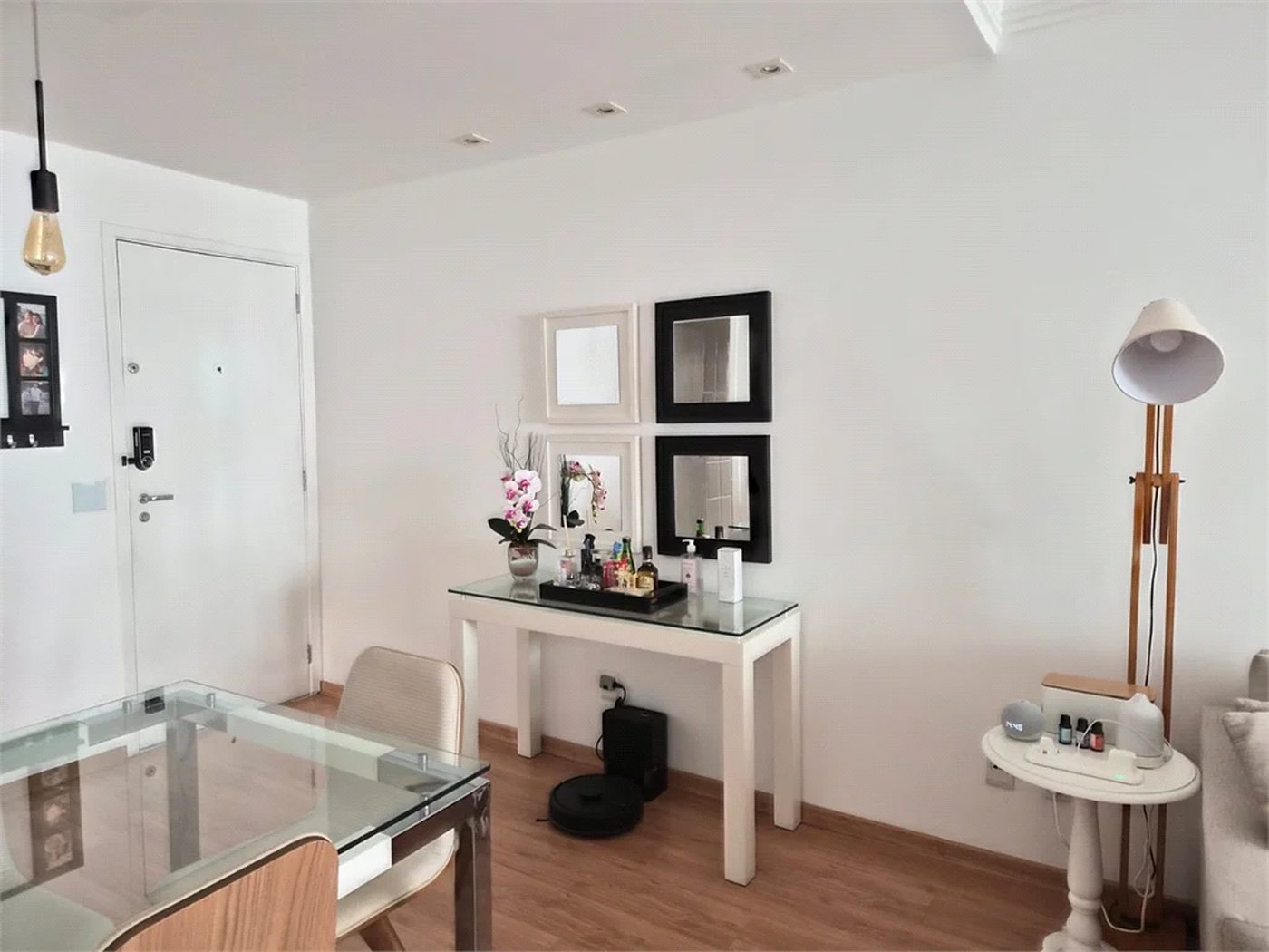 Apartamento à venda com 2 quartos, sendo 1 suíte, em Pinheiros, São Paulo, SP
