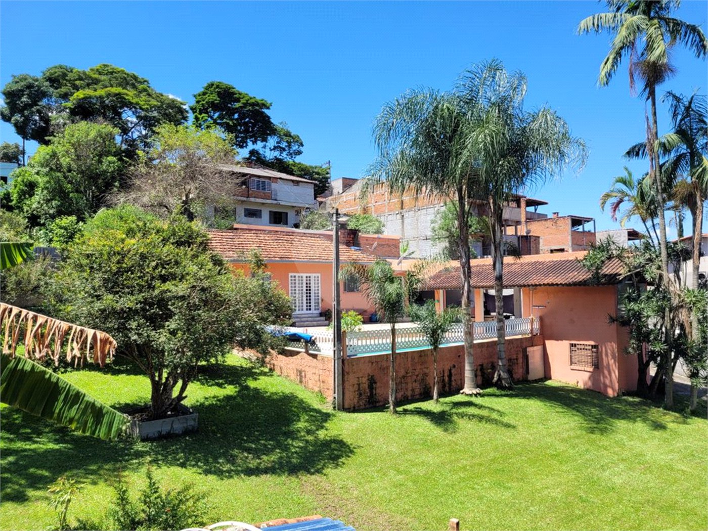 Chácara à venda com 3 quartos, sendo 1 suíte,  em Jardim Imperial, Atibaia, SP