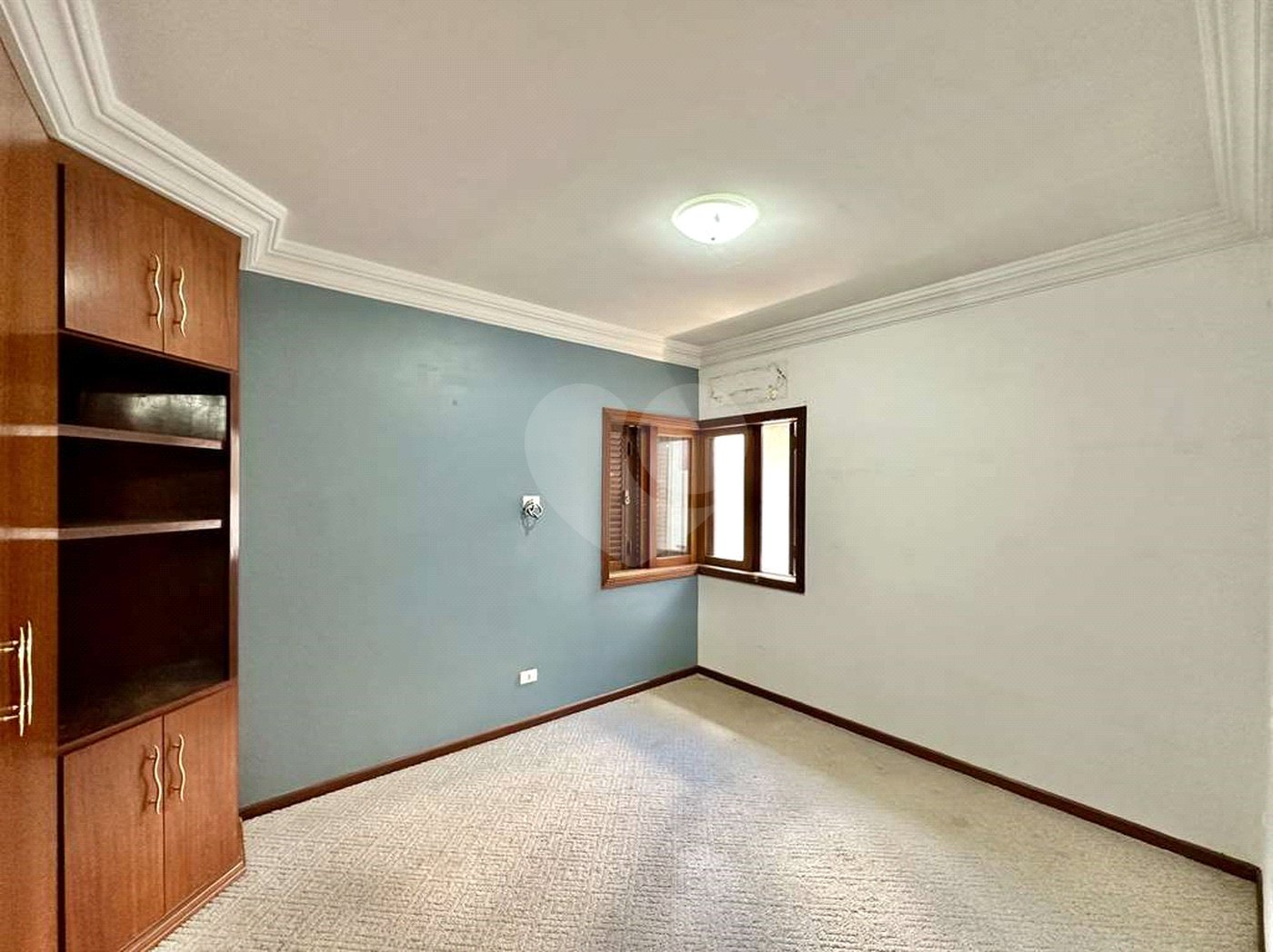 Casa à venda com 4 quartos, sendo 2 suítes,  no condomínio São Paulo Ii, Cotia - SP