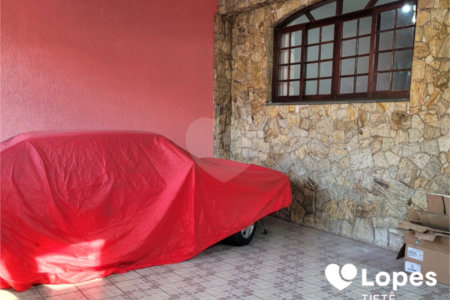 Sobrado à venda com 3 quartos, sendo 1 suíte, em Jardim Pinheiros, São Paulo, SP