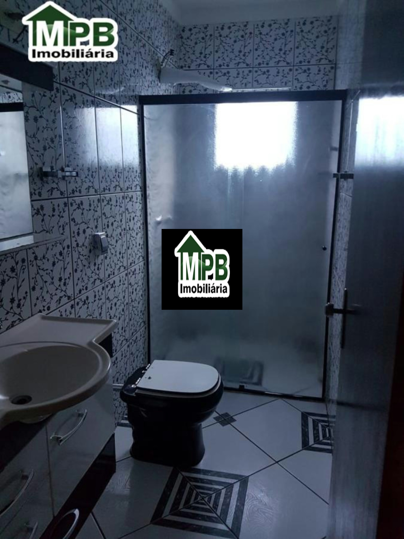 Sobrado à venda com 2 quartos, sendo 1 suíte, em Jardim Santa Luiza, Sorocaba, SP