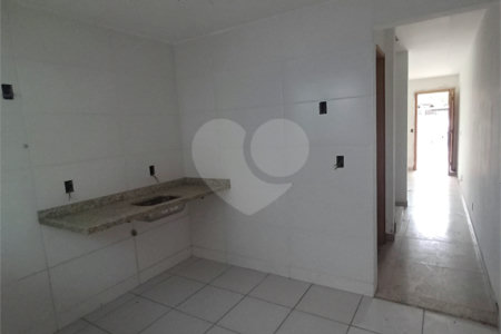 Casa à venda com 2 quartos, sendo 1 suíte, no condomínio Residencial Marlene Correia, Rio de Janeiro - RJ