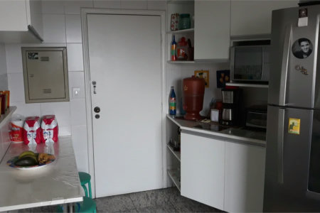 Apartamento à venda com 3 quartos, sendo 1 suíte,  em Vila Andrade, São Paulo, SP