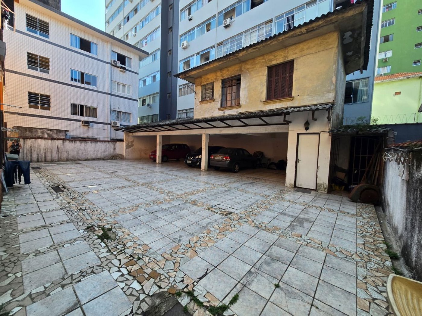 Prédio à venda, 1072 m² por R$ 360.000,00 - Centro - São Vicente/SP