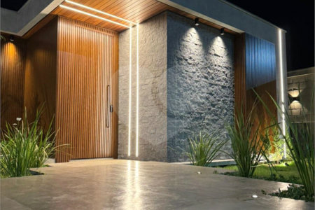 Casa à venda com 4 suítes no condomínio Florais da Mata, Várzea Grande - MT