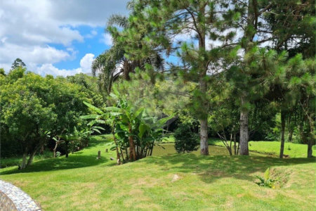 Chácara à venda com 3 quartos, sendo 1 suíte,  em Loteamento Jardim Nova Ibiúna, Ibiúna, SP