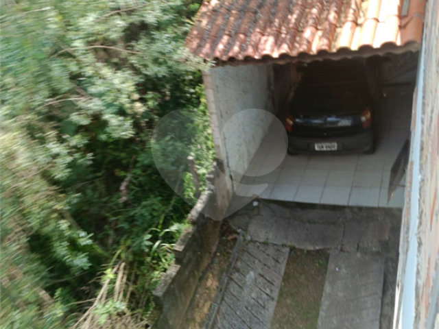 Casa à venda com 4 quartos, sendo 2 suítes,  no condomínio Residencial Parque Cerros Verdes, Mairiporã - SP