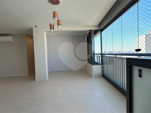 Apartamento à venda com 3 quartos, sendo 1 suíte,  em Jabaquara, São Paulo, SP